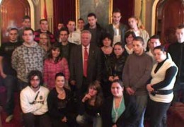 El Alcalde de Badajoz recibe a los alumnos del programa Comenius