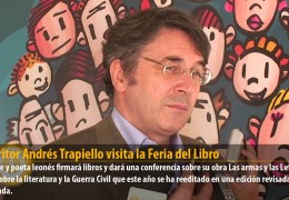 El escritor Andrés Trapiello visita la Feria del Libro