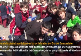 Escolares de la ciudad participan en las actividades del Día del Consumidor