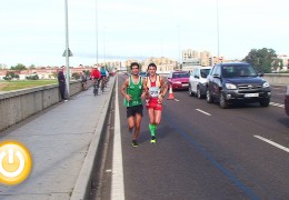 Los atletas portugueses lideran la Media Maratón Elvas-Badajoz
