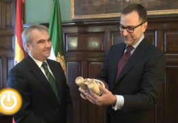 El embajador de Estados Unidos en España visita Badajoz