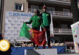 Jesús Nuñez y Emilia Kumos ganadores de la XXIX Medio Maratón Elvas-Badajoz