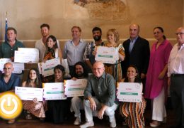 La Mamarracha Vintage gana el Concurso de Escaparates de Badajoz