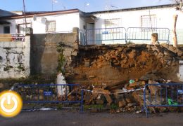 Rueda de prensa PSOE – Muro derrumbado en la barriada de Las 800