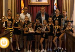 El Alcalde de Badajoz recibe al Club Gimnasia Badajoz