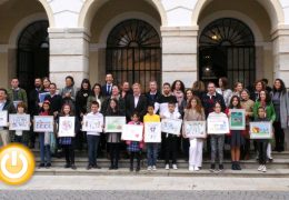 Entrega de premios del certamen de dibujo por el Día Internacional de los Derechos del Niño