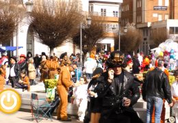 A pesar de la lluvia, Badajoz celebra su Carnaval