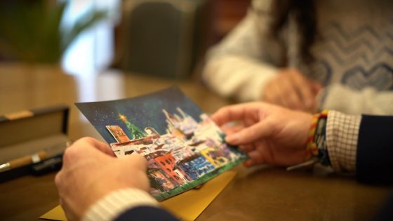 La pacense Blanca Ambel ilustra la postal navideña del Ayuntamiento de Badajoz