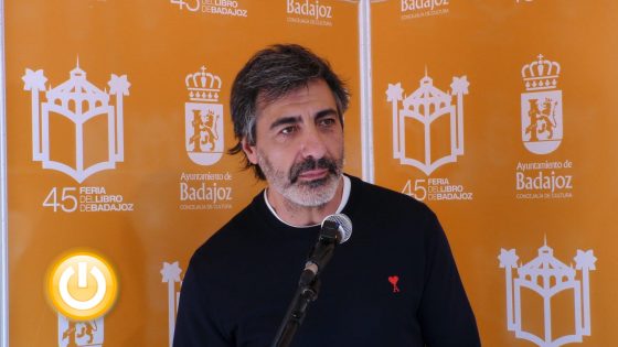 Entrevista a Juan del Val – Feria del Libro de Badajoz 2026