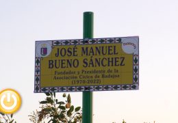 Inaugurada la placa en honor a José Manuel Bueno