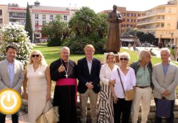 Inaugurada la estatua dedicada al Padre Rafael