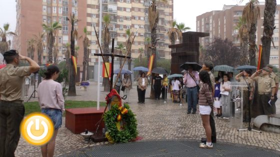 Acto de Homenaje a la Bandera por alumnos de Badajoz 2026